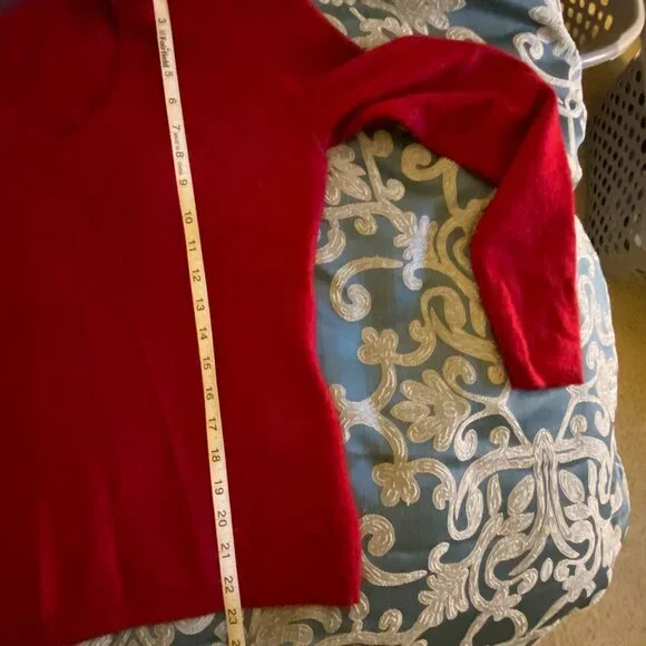 Ann Taylor cashmere sweater v-neck M - Picture 3 of 9